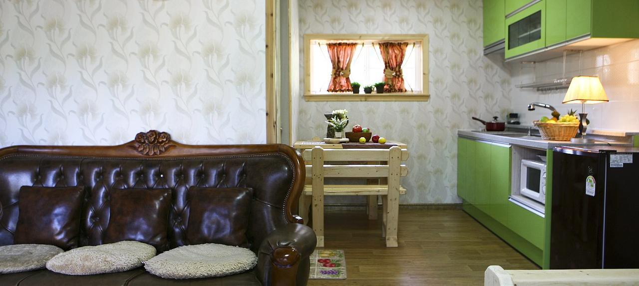 Gold Castle Pension 平昌 外观 照片